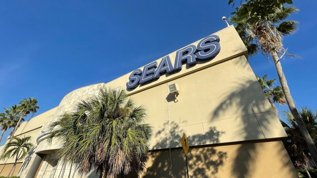 Is Sears In Coral Gables Closing?