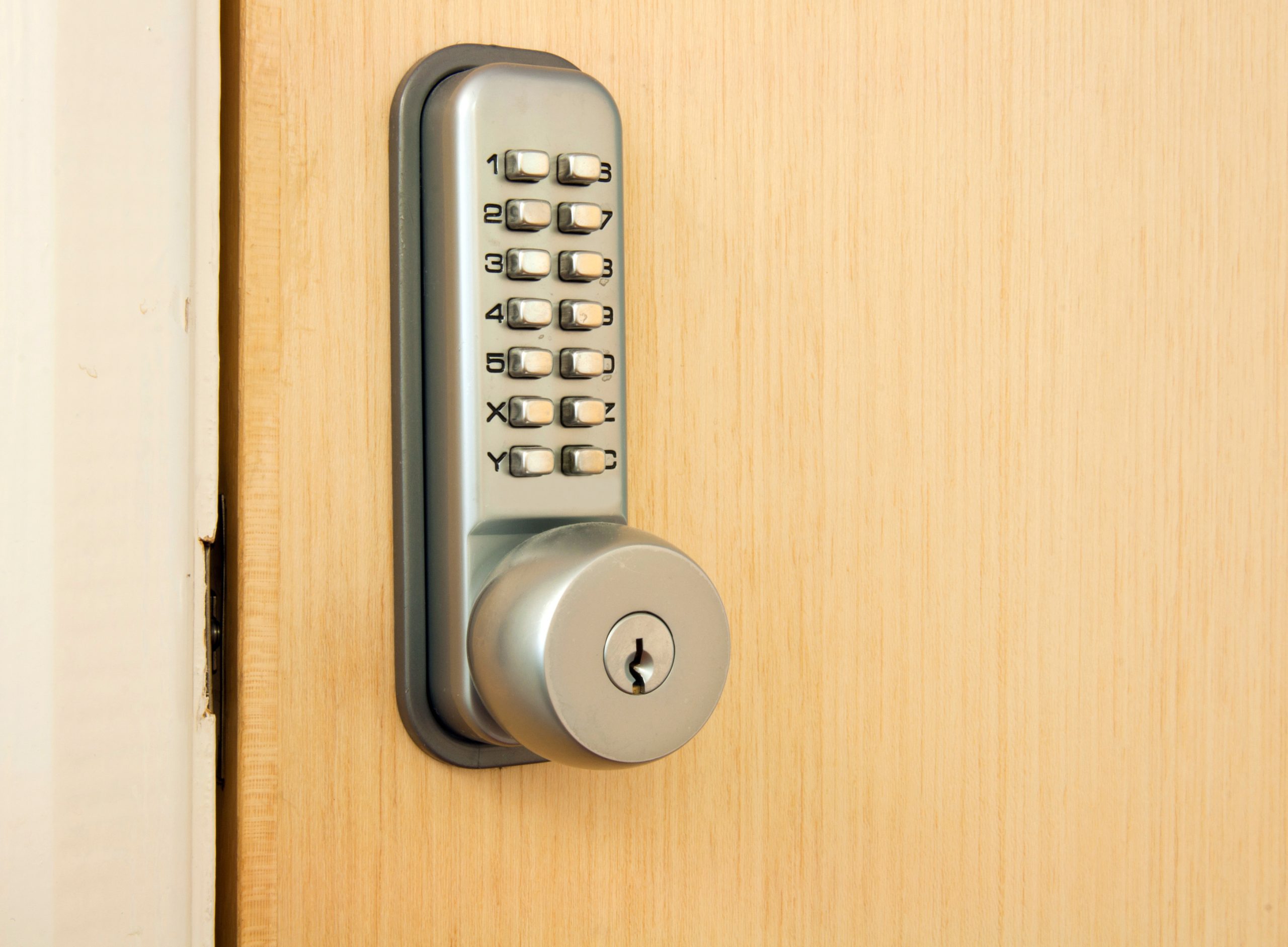 Miami FL Locksmith Services: Fast, Reliable Help When You’re Locked Out 3 Miami FL Locksmith Services: Fast, Reliable Help When You’re Locked Out -